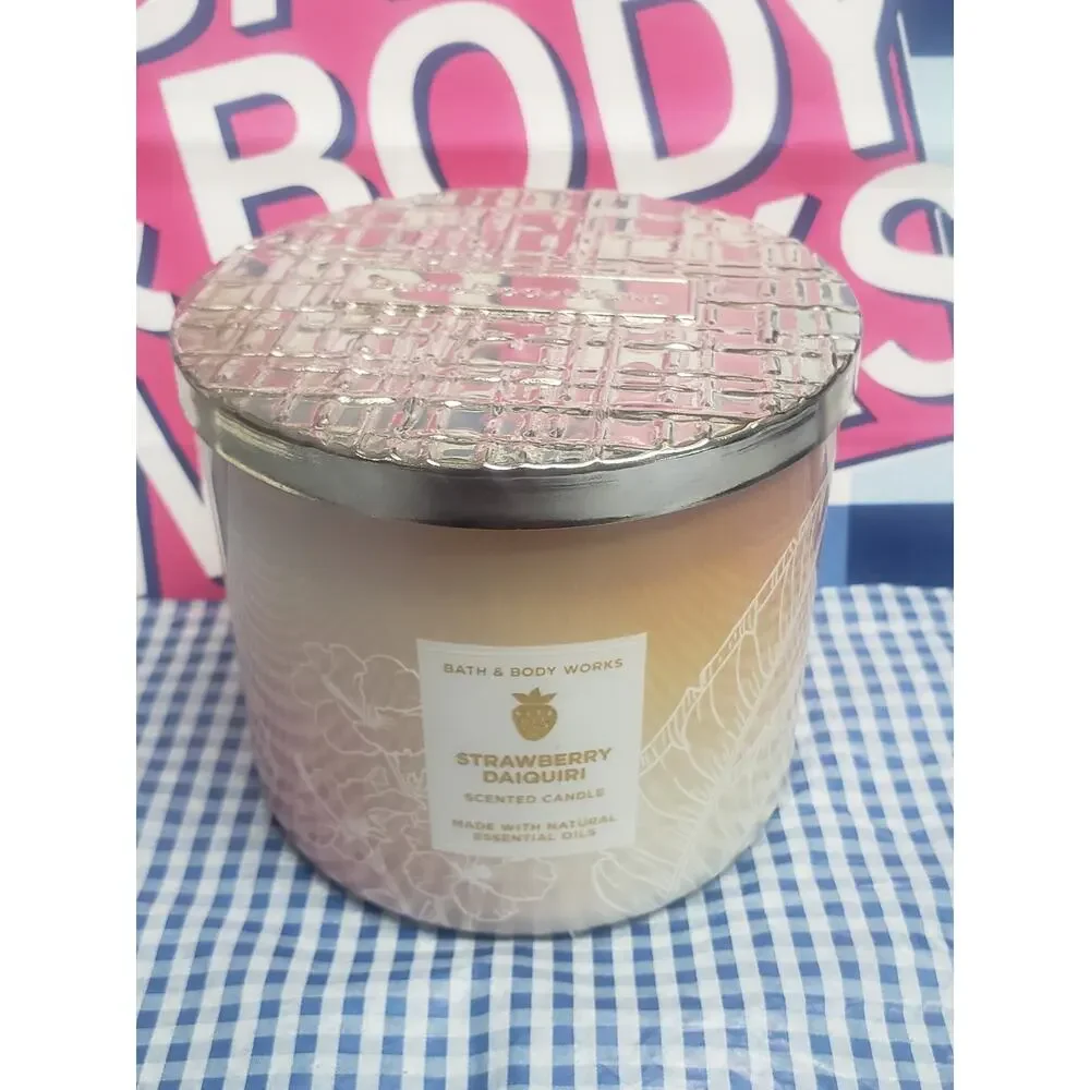 BBW Strawberry Daiquiri Large 3 Wick Candle Home Fragrance Decor - Picture 1 of 2